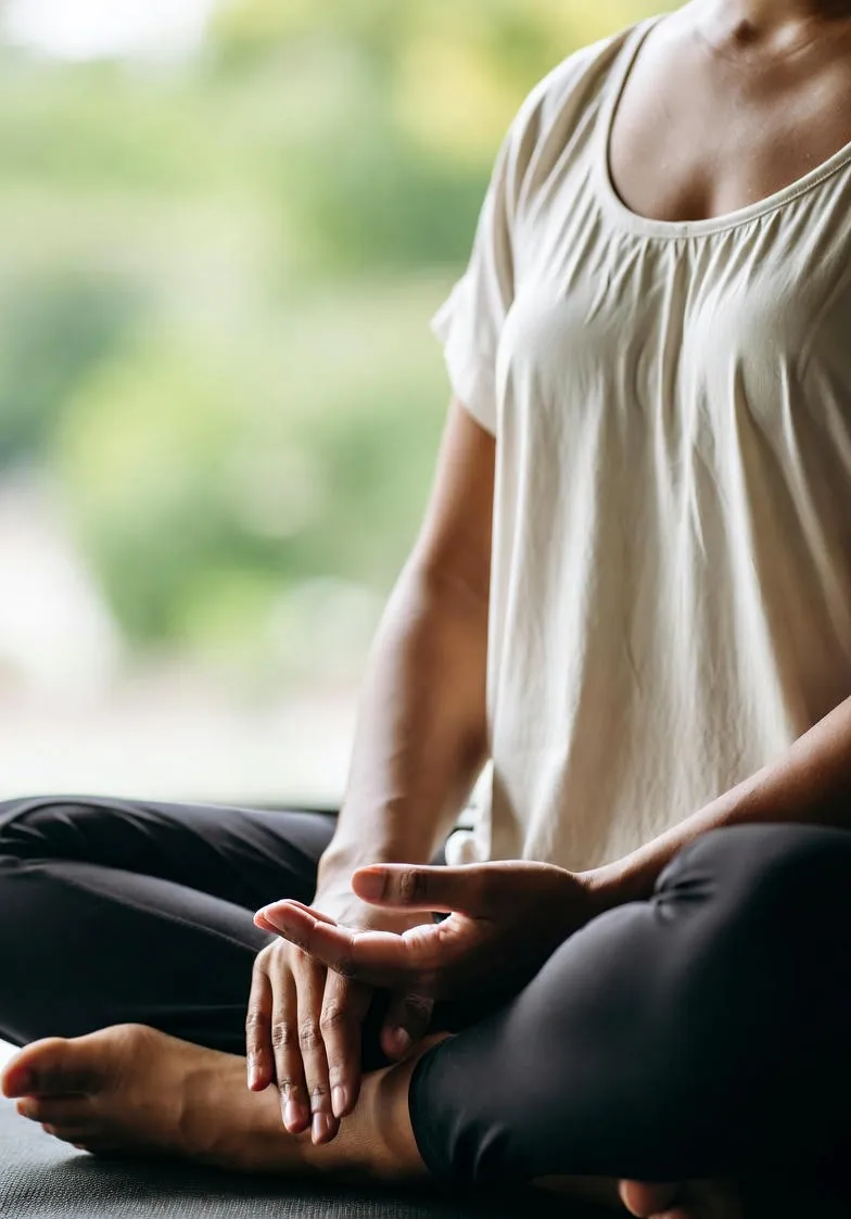 Wpływ jogi na psychikę: Jak starożytna praktyka rewolucjonizuje nasze samopoczucie